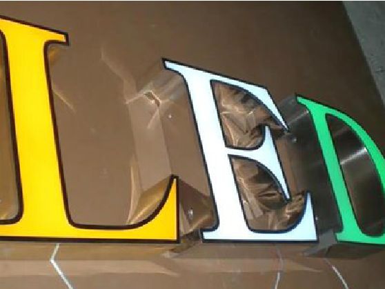 鹤壁介绍LED招牌的基础知识。